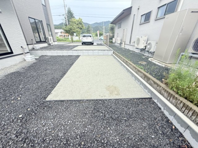 【駐車場】 | LIGARE　山形市鈴川２丁目１期　１号棟