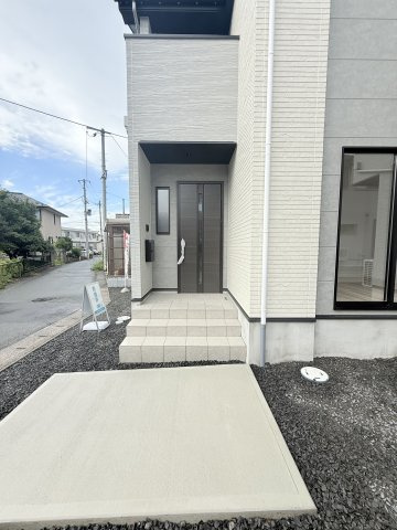 【玄関】 | LIGARE　山形市鈴川２丁目１期　１号棟