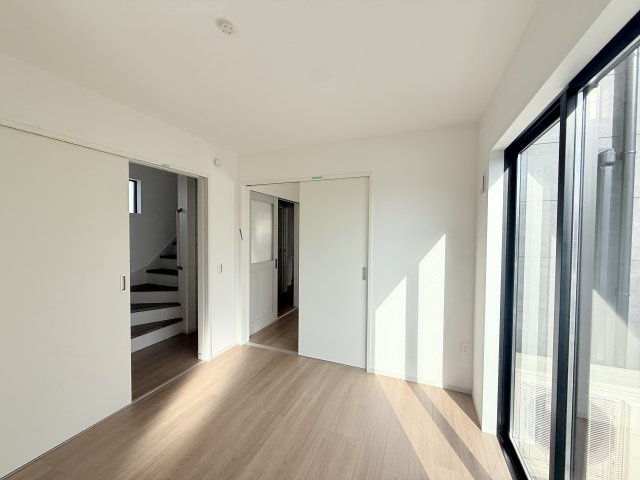【洋室】 | LIGARE　寒河江市日田１期　１号棟