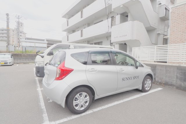 ピュアハイム古市橋　ひこの駐車場