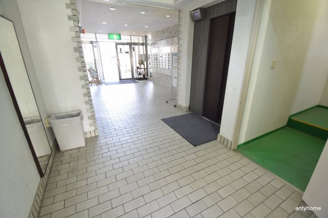 ライトハイツ　仲介手数料無料のロビー