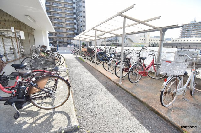 ライトハイツ　仲介手数料無料の駐車場