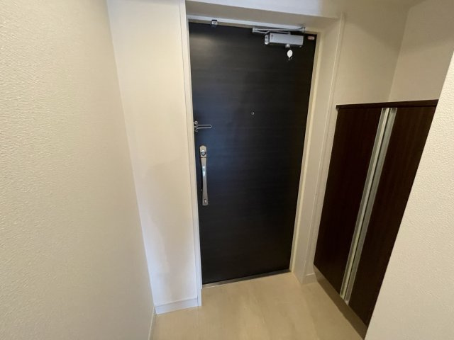 アーデン京町堀イーストの玄関