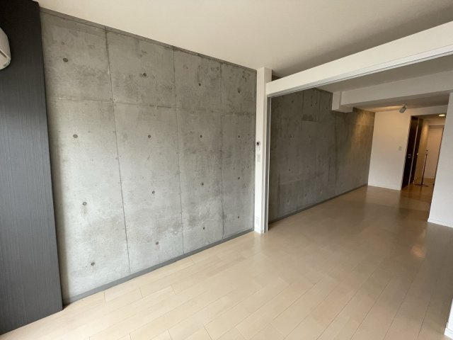 アーデン京町堀イーストの洋室