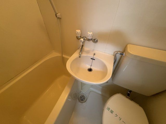 旭ハイツ江坂の洗面所