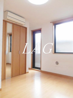 【居間・リビング】 | プランドール峰 | 洋室のお部屋です。