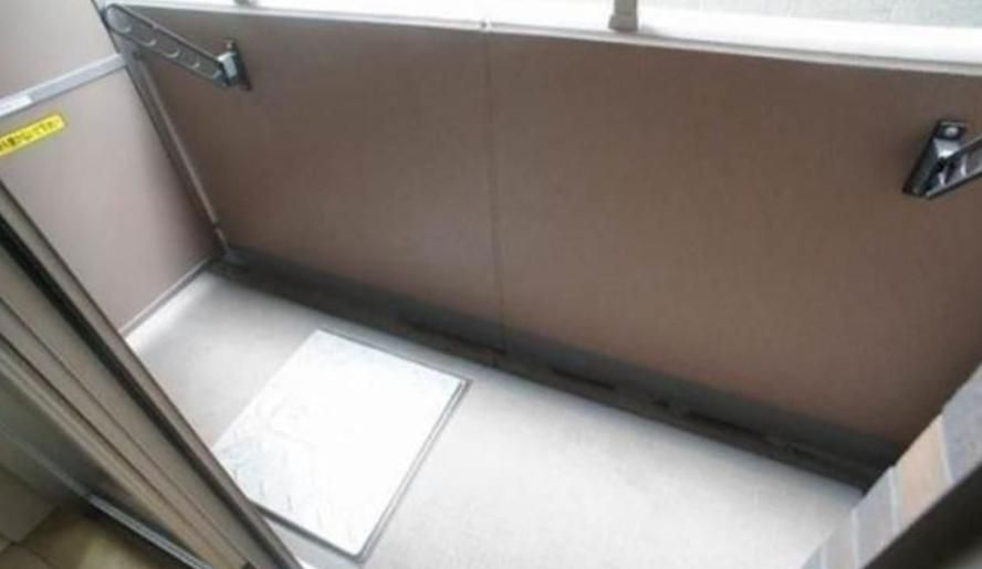 千代田区神田錦町１丁目の賃貸マンションのバルコニー