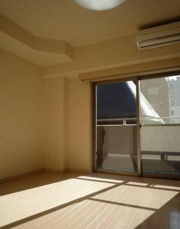 千代田区神田錦町１丁目の賃貸マンションの居間・リビング