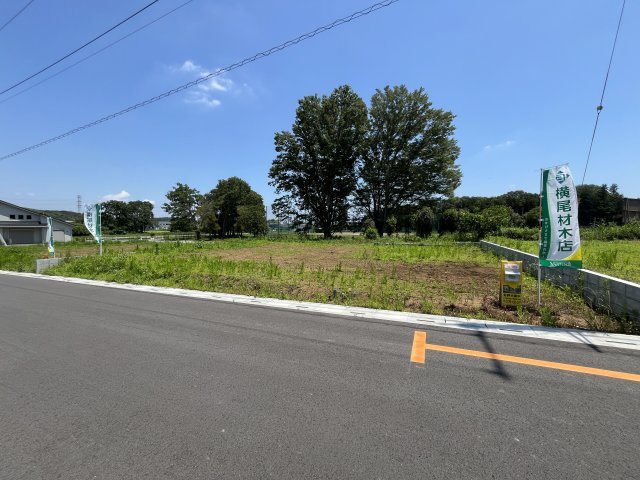 【前面道路含む現地写真】 | 【月輪第3期　現地外観】
※令和８年７月時点