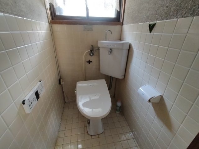 松瀬町　平屋戸建のトイレ
