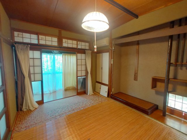 松瀬町　平屋戸建の和室