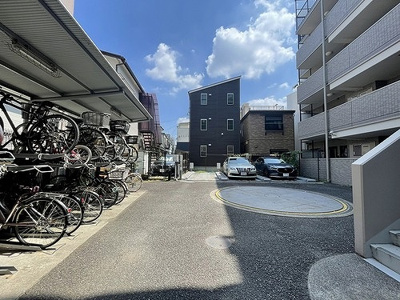 【駐車場】 | ライオンズマンション池袋シティ | 車をお持ちの方に嬉しい駐車場付きの物件です