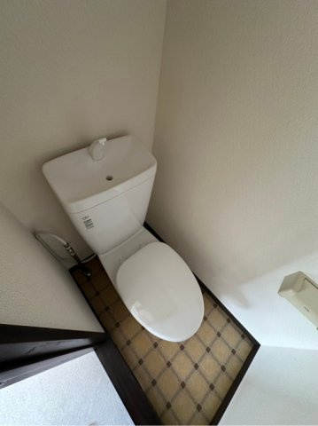 調布市西つつじケ丘４丁目のアパートのトイレ