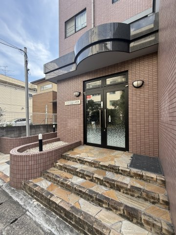 クラーシェ妙典のエントランス