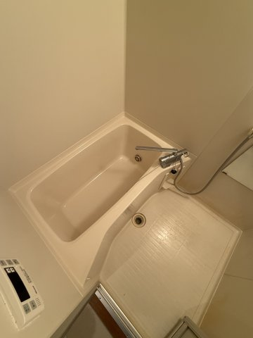 クラーシェ妙典の浴室