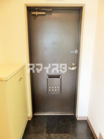 パレ・ドール東金町の玄関|※別部屋参考写真