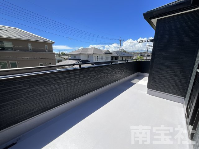 【バルコニー】