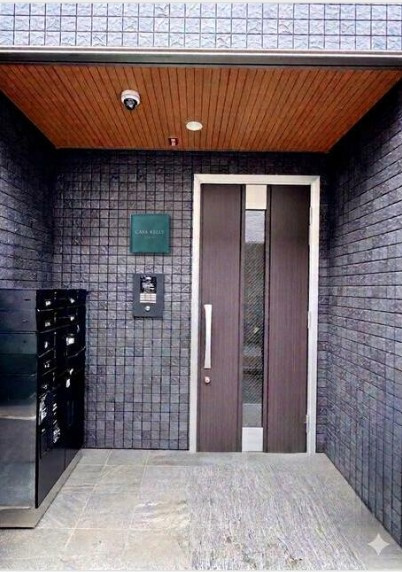 Ｃａｓａ．Ｋｅｌｌｙ（カーサケリー）のエントランス