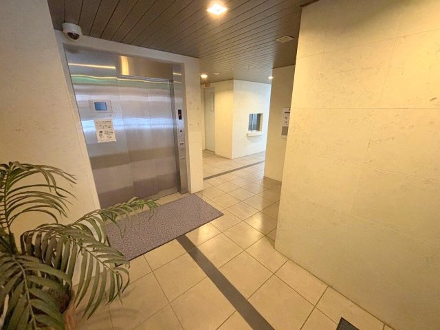 FLAT34新大阪南のロビー