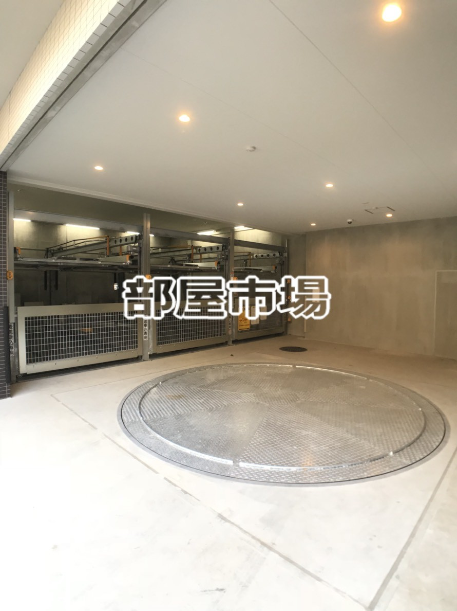 HY's三ノ輪の駐車場