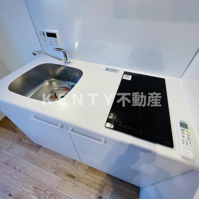 【キッチン】 | グランエッグス田園調布 | コンパクトなキッチンで掃除もラクラク