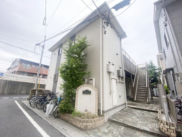 モンターニャ土呂の外観|閑静な住宅地