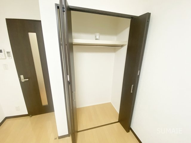 モンターニャ土呂の収納|上部まで収納できるクローゼット！