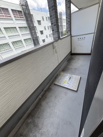 クリエオーレ北島町のバルコニー