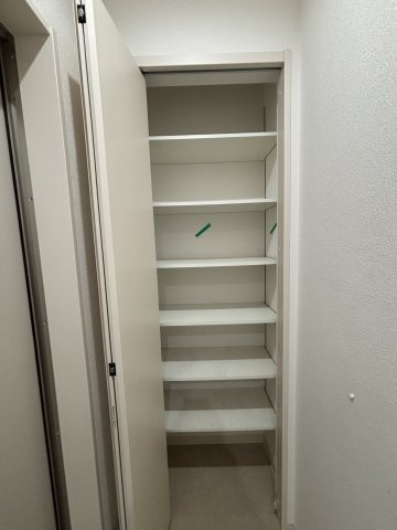 クリエオーレ北島町の収納