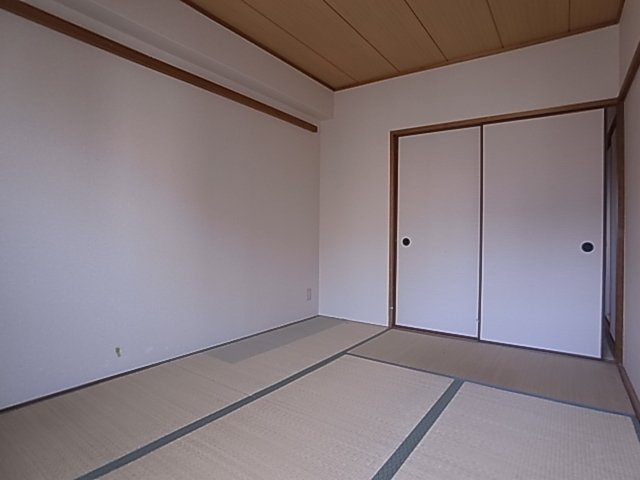 神戸市兵庫区中道通８丁目の賃貸マンション