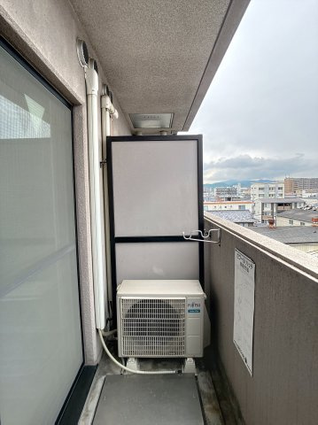 【バルコニー】