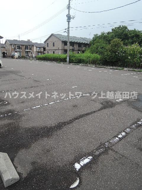 グランドハイデンス Ｂの駐車場|駐車場