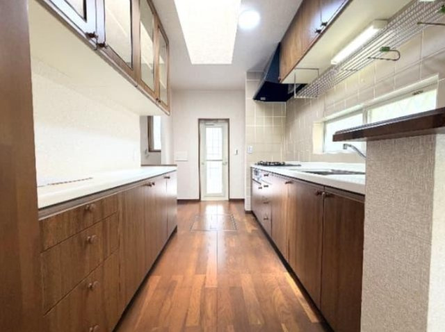 東金市田間  中古戸建 のキッチン|内外装リフォーム済み令和8年8月都市ガス上下水駐車2台可能 LDK約21.5帖  村の市場徒歩約7分