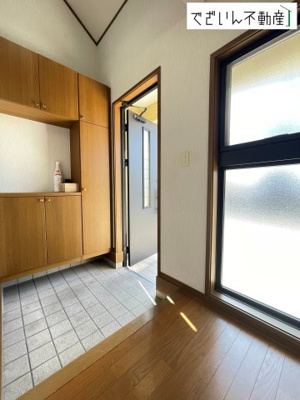 【玄関】 | 熊谷市銀座5丁目　中古住宅   | 現地(2026年8月撮影)