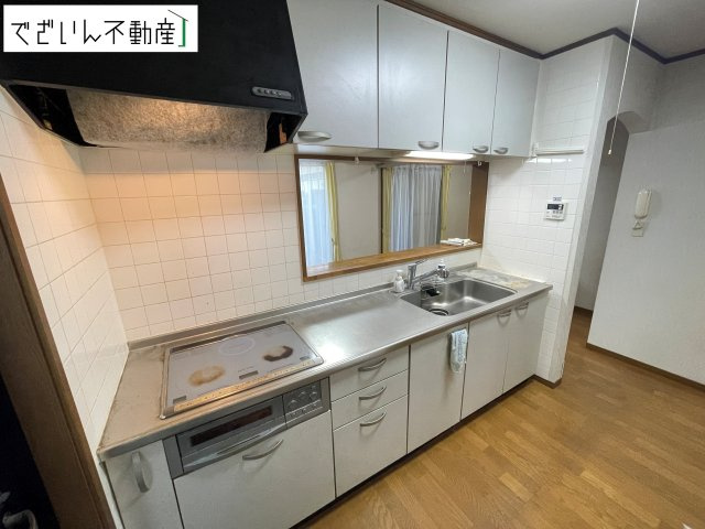 【キッチン】 | 熊谷市銀座5丁目　中古住宅   | 現地(2026年8月撮影)