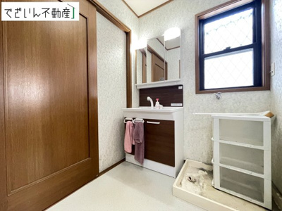 【独立洗面台】 | 熊谷市銀座5丁目　中古住宅   | 現地(2026年8月撮影)