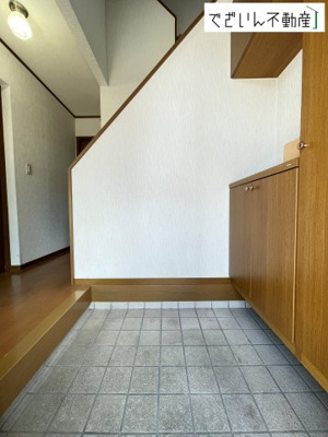 【玄関】 | 熊谷市銀座5丁目　中古住宅   | 現地(2026年8月撮影)