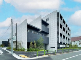 【外観】 | アジールコート練馬中村橋 | 鉄筋コンクリート造のがっちりとした建物。
