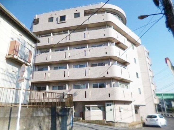 TAKANOビルのエントランス