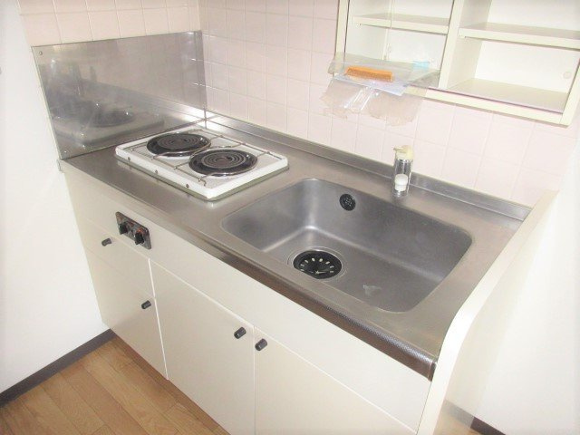 藤沢市白旗４丁目のアパートのキッチン