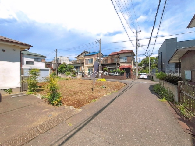 所沢市下安松・全1棟　新築一戸建　～並列駐車2台可～の前面道路含む現地写真|2026年8月28日撮影