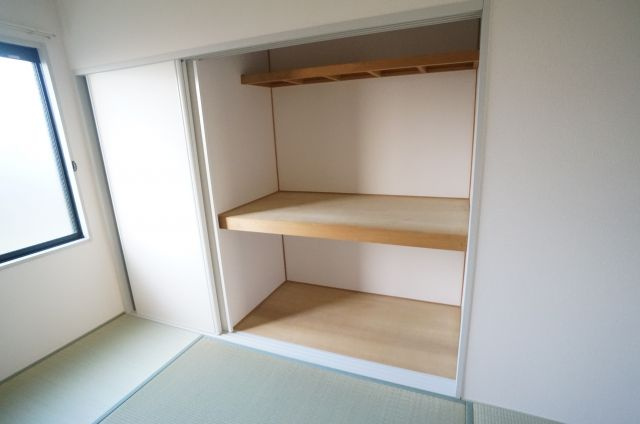 センターフィールド宝塚Ⅰの収納|参考、同建物・反転間取りの号室