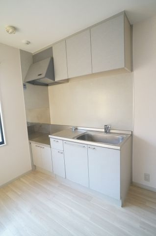 センターフィールド宝塚Ⅰのキッチン|参考、同建物・反転間取りの号室
