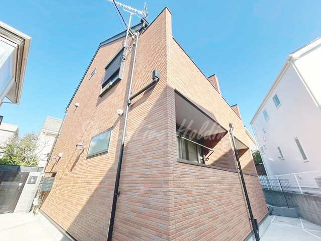 藤沢市鵠沼海岸３丁目のアパートの外観|おしゃれな外観です♪