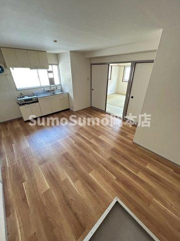 芦屋市岩園町の賃貸マンションの居間・リビング|使いやすい居間です