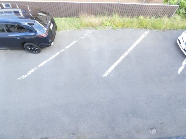 ノースパレスⅤの駐車場