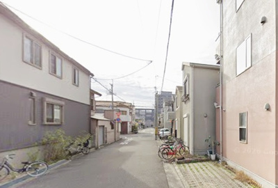 【前面道路含む現地写真】 | 尼崎市稲葉荘４丁目　中古戸建