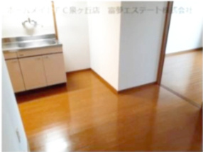 【居間・リビング】 | フジパレス式内町Ⅲ番館 | ※イメージ　同物件別号室の写真