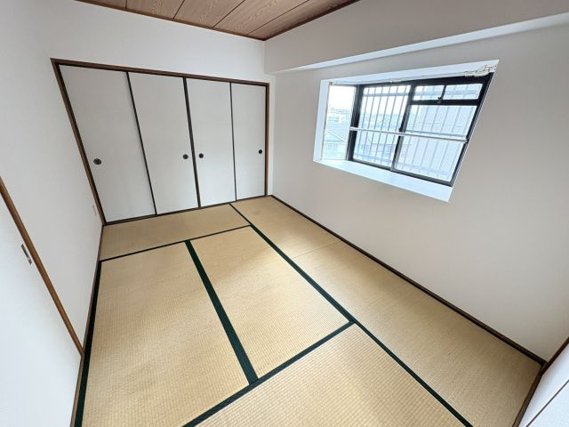 春日市上白水６丁目の賃貸マンションの洗面所
