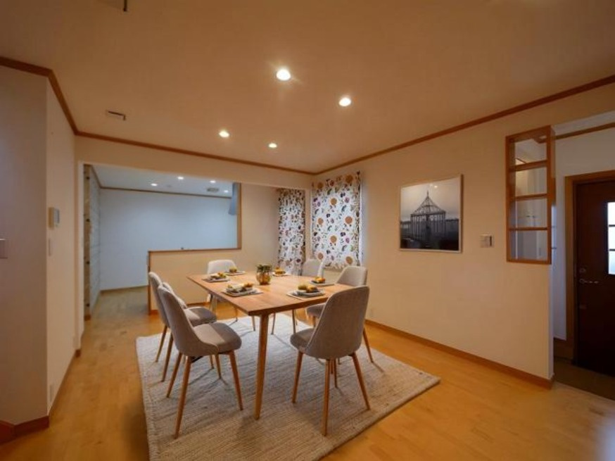 木津川市城山台6丁目戸建の居間・リビング|CGで家具等を配置したもので家具等は含まれません